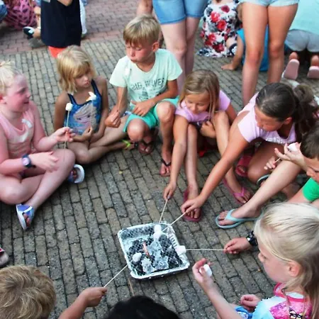 Bosrand 42 Park Veluwshof 6 P * Hoenderloo